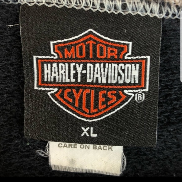 Sweater - Picture 2 of 3